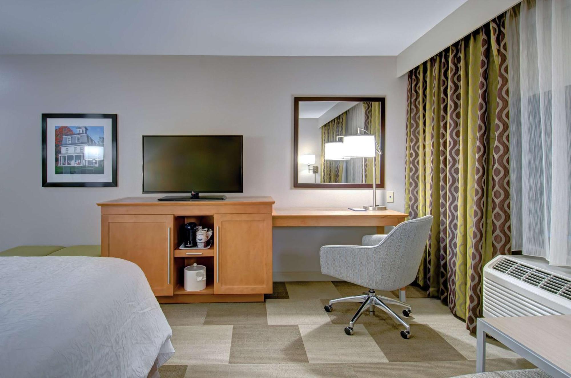 Hampton Inn Boston - Westborough Exterior foto